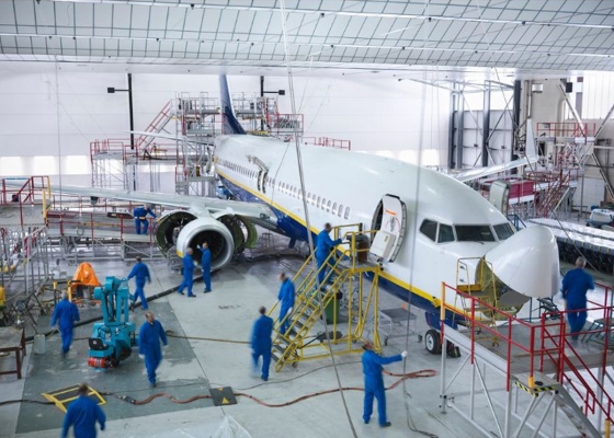 Vật tư hàng không